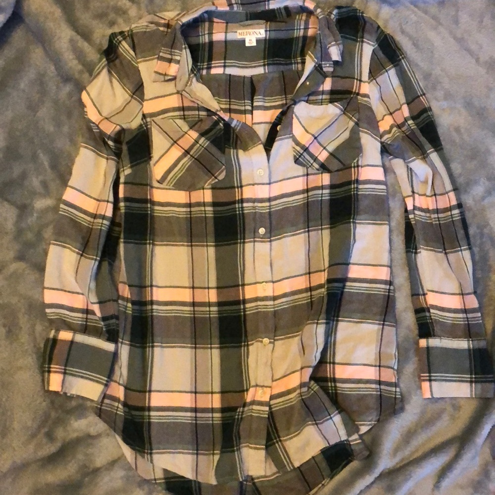 🔴Plaid button down shirt